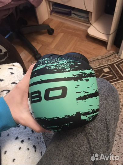 Боксерские перчатки 10 oz