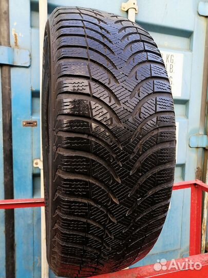 Nokian Tyres WR D3 215/60 R16