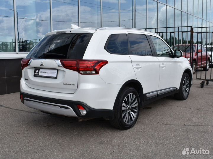Mitsubishi Outlander 2.0 CVT, 2019, 65 195 км