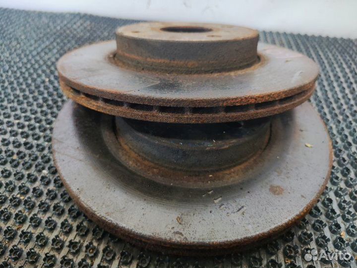 Тормозной диск (комплект 2шт) передний Toyota Raum