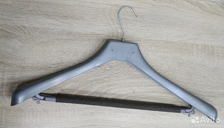 Вешалка-плечики для одежды