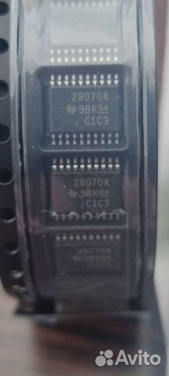 UCC28070A