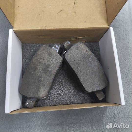 Задние колодки Chevrolet Camaro 6