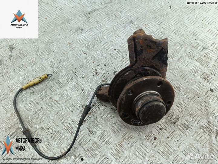 Ступица передняя левая Opel Omega B 1998