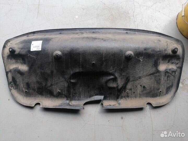 Обшивка крышки багажника Mazda 3 BK Z6 2003