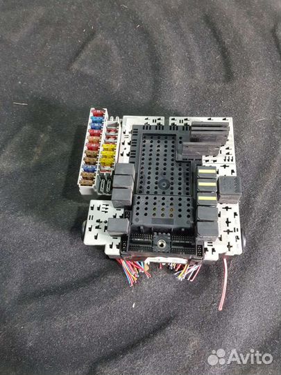 Блок предохранителей Volvo s80