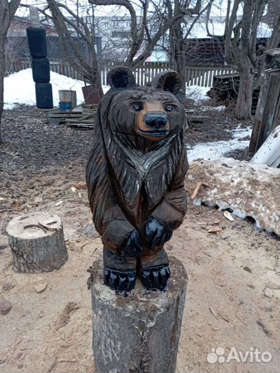 Медведь. Фигура из дерева