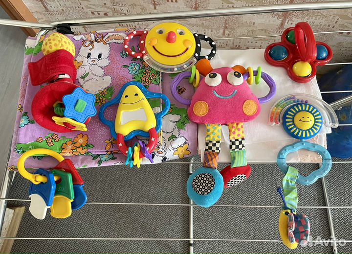 Детские вещи, игрушки (от 0 до года)