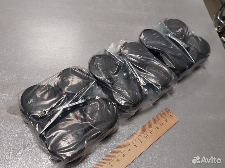 12 мебельных роликов d4см