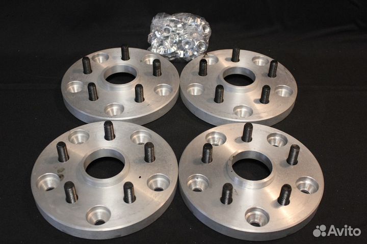 Проставки переход Нива с 5*139,7 на 5*120 (20 мм)