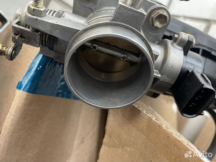 Дроссельный узел Yamaha F50-60