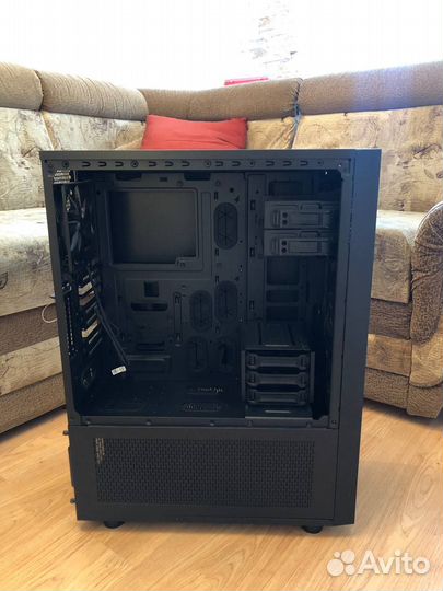 Корпус для пк Thermaltake Core X71 Tempered Glass