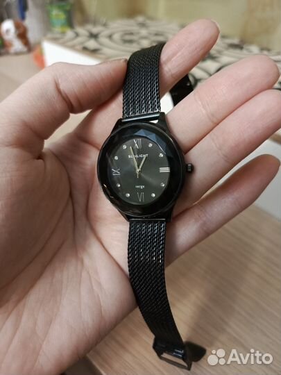 Наручные часы женские