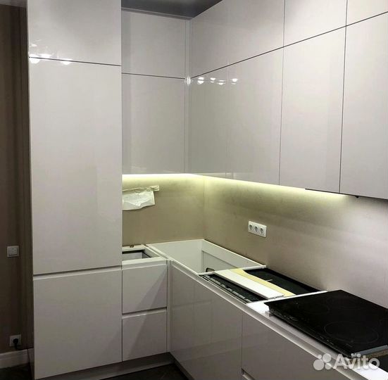 Кухни на заказ с функциональными решениями