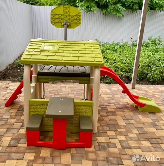 Игровой центр с горкой