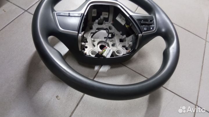 Руль Хундай Солярис 2 полеуретановый