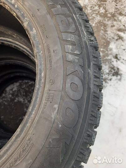 Hankook Winter I'Pike 215/65 R16 98T