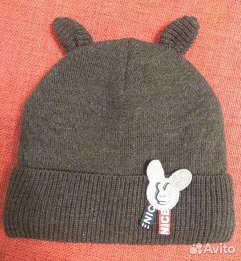 Шапки новые с завязками и без 6 шт