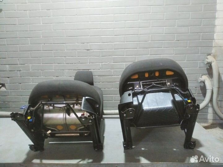 Сиденья комплект Ford Fusion хетчбек 1 2006