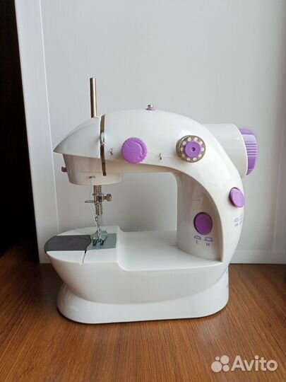 Швейная машина мини новая
