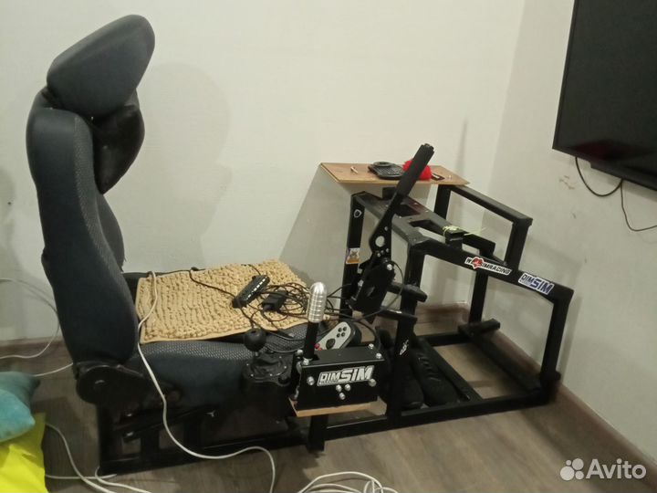 Кокпит для симрейсинга