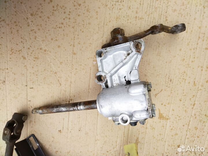 Руль, рулевой вал, редуктор Ваз-2107