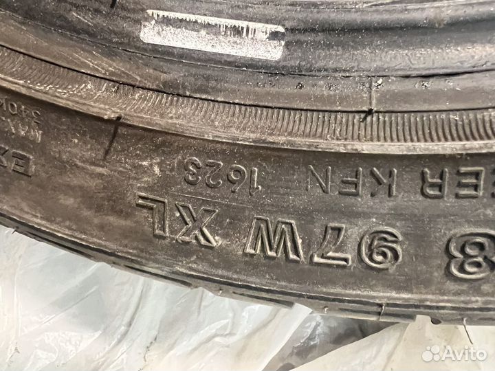 Kinforest KF-550 245/40 R18 97W