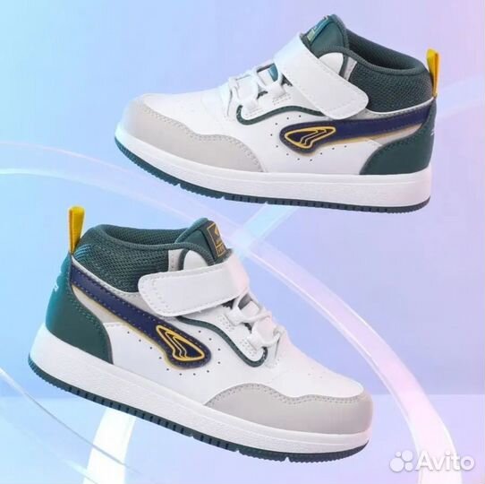 Ботинки (кроссовки)