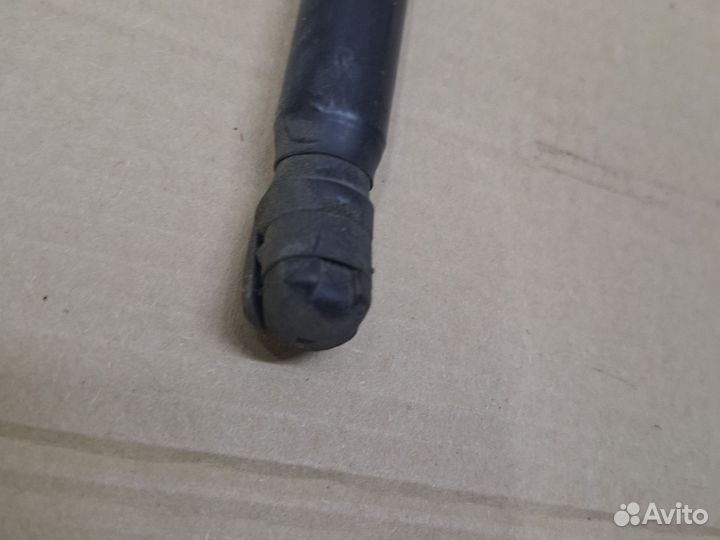 Амортизатор крышки багажника Kia Picanto 2 TA