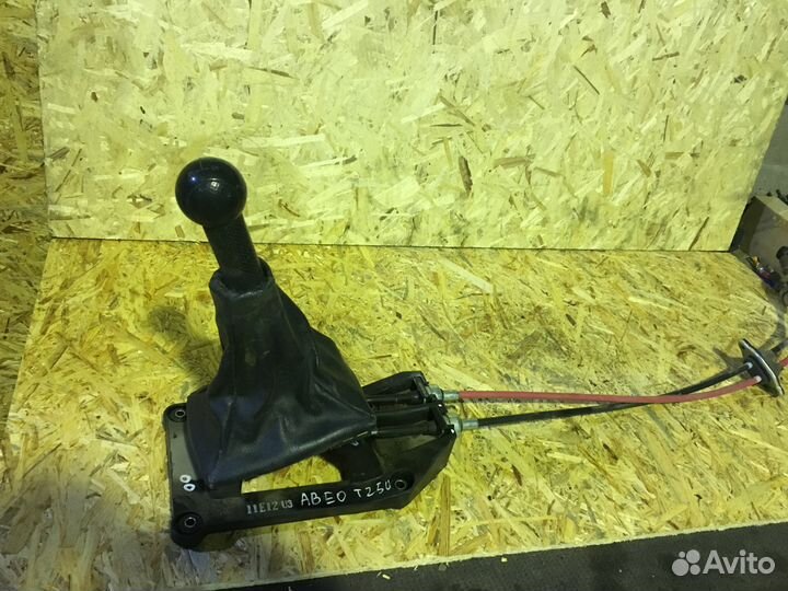 Шевроле Авео Т 250 ручка переключения передач