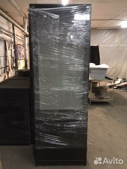 Шкаф витрина