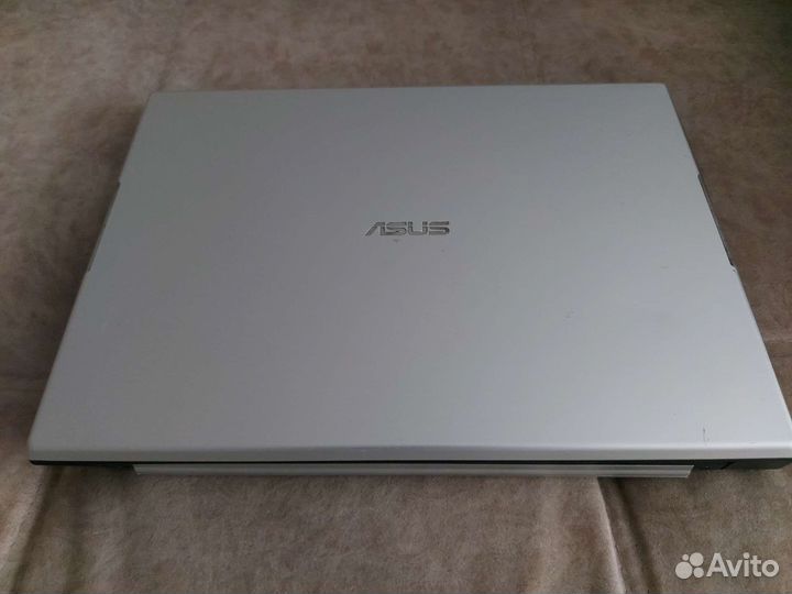 Asus W1000