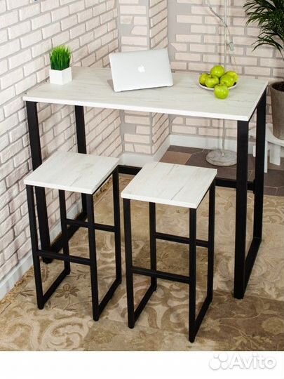 Барный стол и стулья