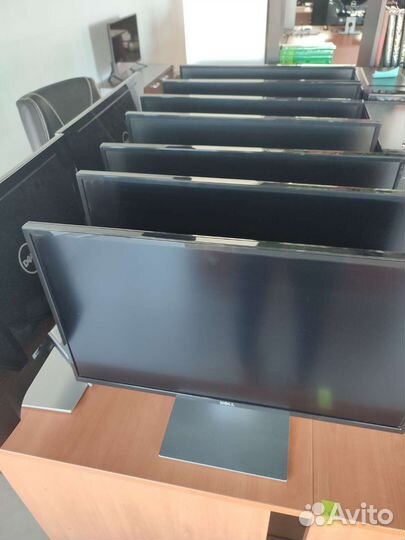 Монитор Dell 27