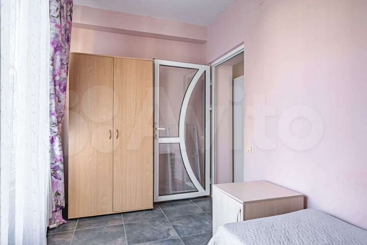 Комната 22 м² в 2-к., 2/4 эт.