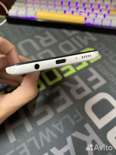 Телефон Samsung galaxy a30s (32gb)