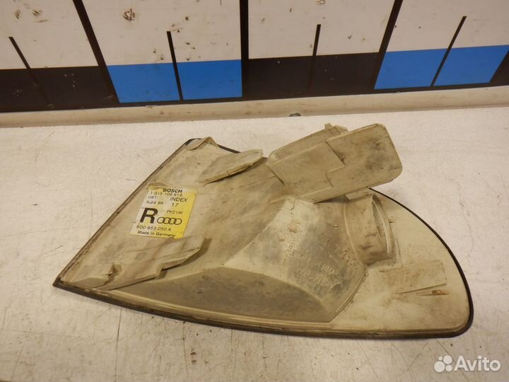 Указатель поворота белый Audi A4 B5 1994-2001