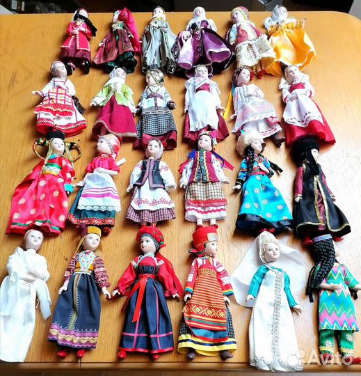 Куклы в народных костюмах фарфор+журналы