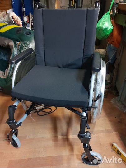 Инвалидная коляска новая