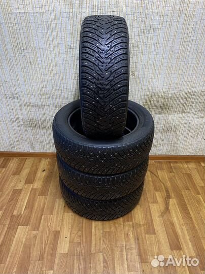 Nokian Tyres Hakkapeliitta 8 205/55 R16