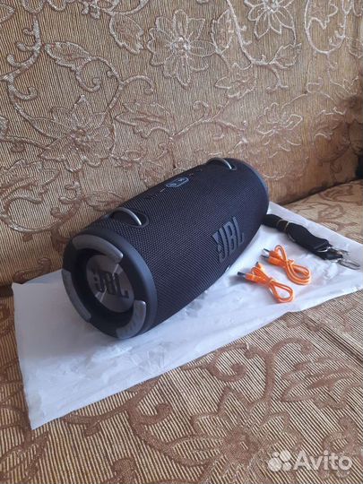 Портативная колонка jbl xtreme 3