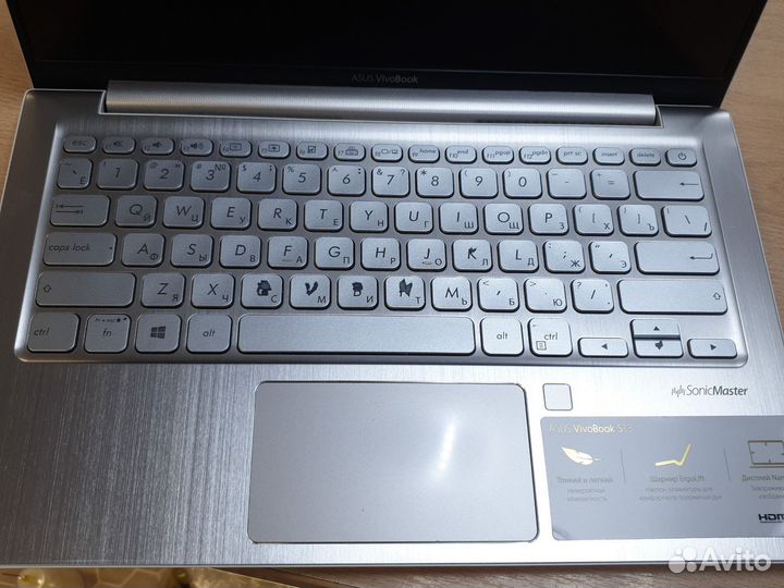 Ноутбук Asus VivoBook s330u