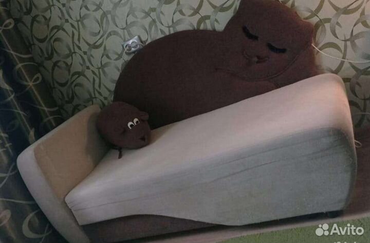 Диван прямой раскладной бу