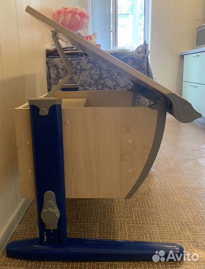 Растущая парта деми