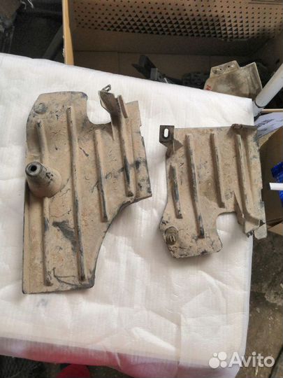 Защита днища кузова Ford C-Max 2007