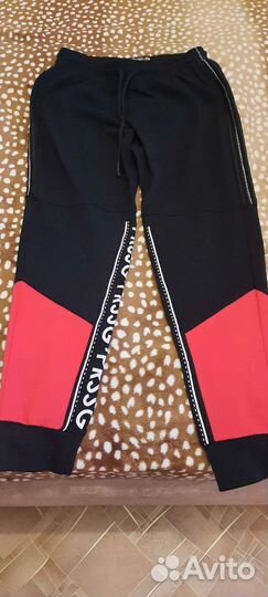 Спортивный костюм женский новый