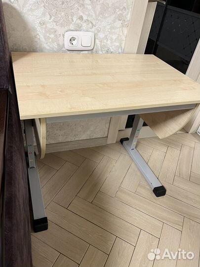 Компьютерный стол ученический стол парта