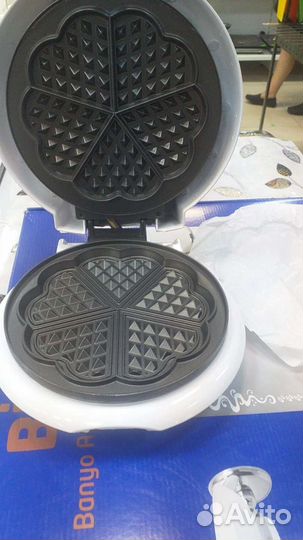 Вафельница новая