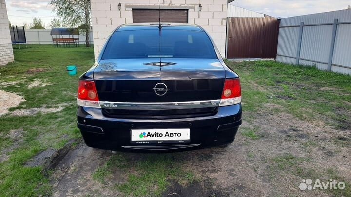 Opel Astra 1.8 AT, 2009, 177 000 км