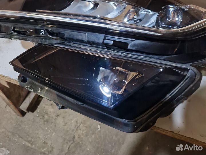 Шкода kodiaq левая фара LED